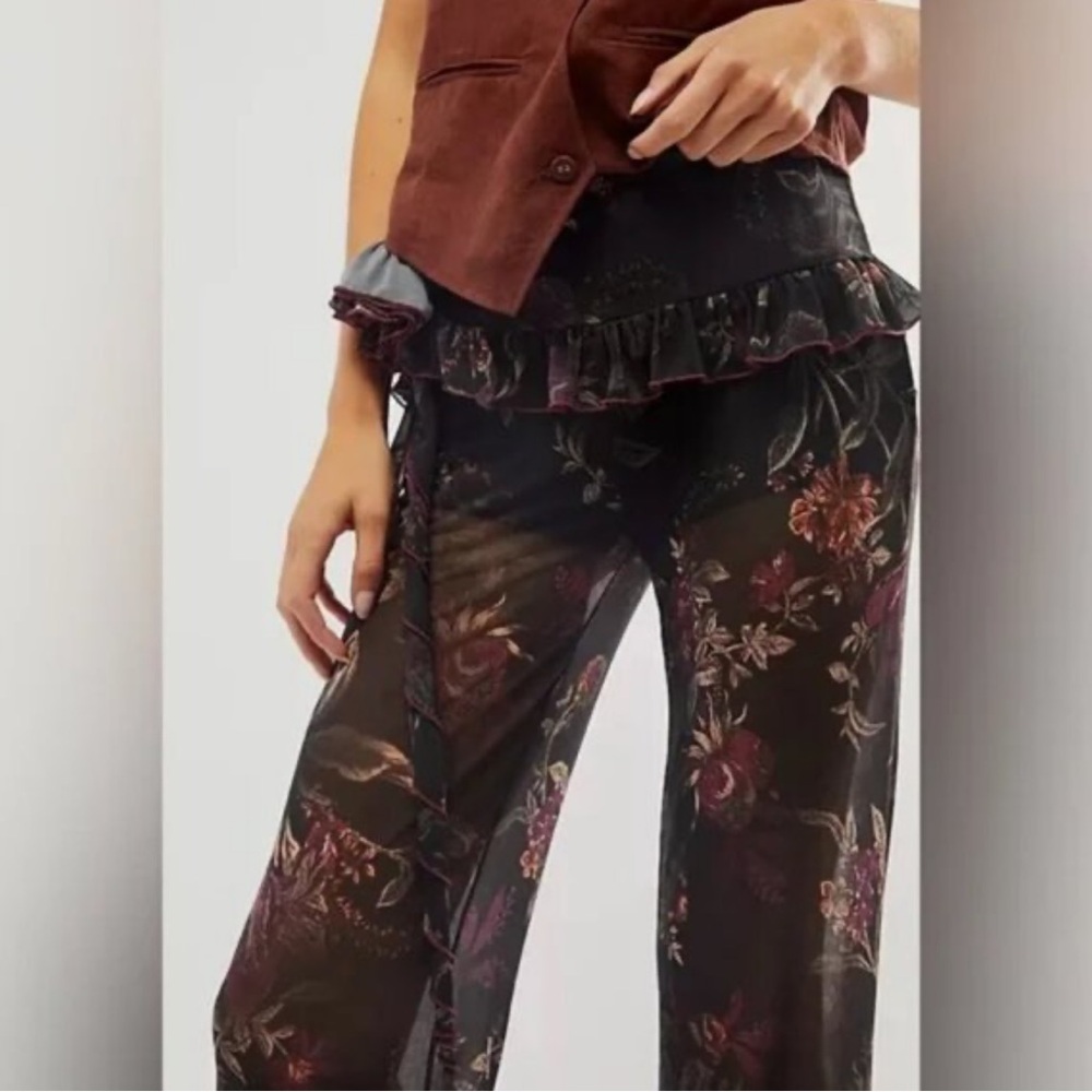 Free People Sheer Floral Black Flares‎ Pants Size S Comfortable Hippie Bohemian - Picture 15 of 15